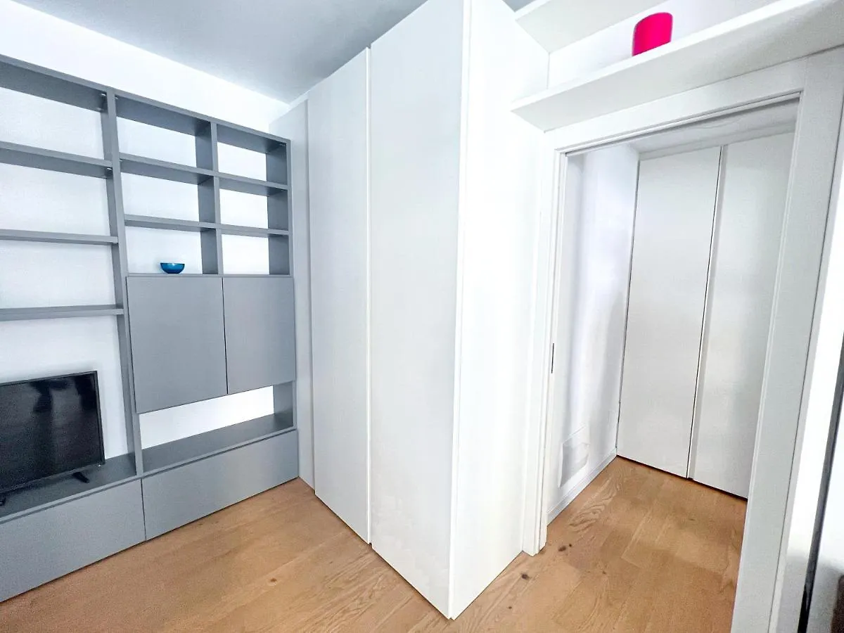 The Boutique Houses Milan - Midtown Apartment Italy